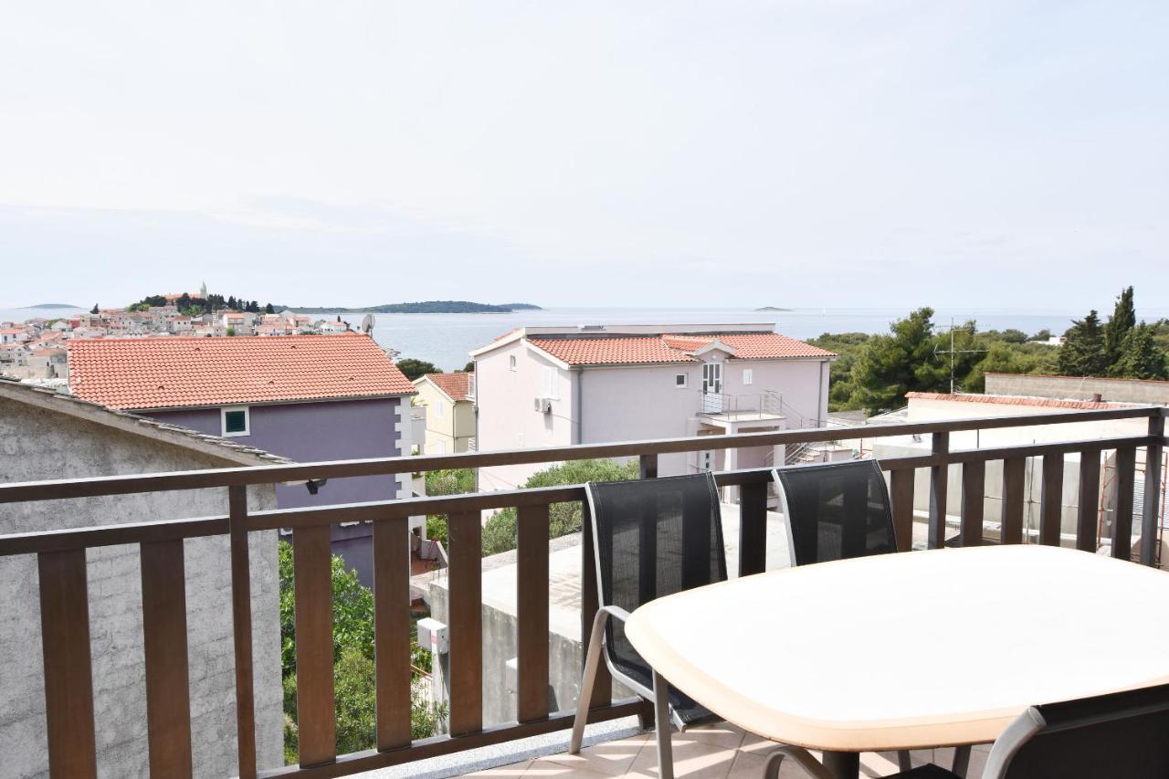 Apartments Karmen I พรีมอชเตน ภายนอก รูปภาพ