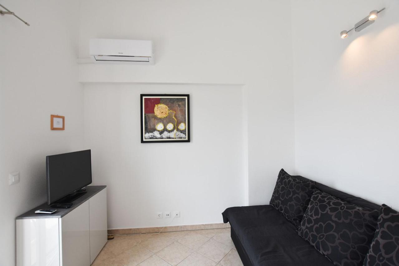 Apartments Karmen I พรีมอชเตน ภายนอก รูปภาพ